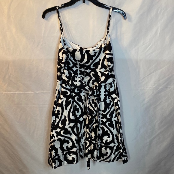 Black/White Dress with Straps Size 14 - Picture 2 of 9